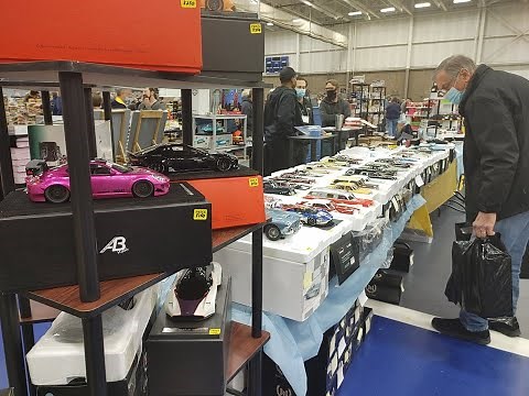 1:18 Diecast: Selling Broken & Repaired Cars at Our First Model Car Show