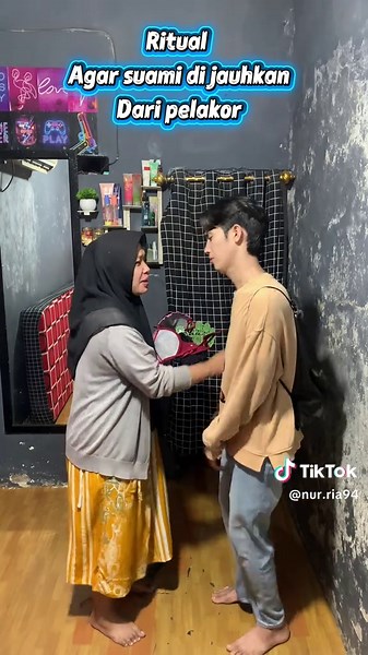 Ritual Menghindari Pelakor untuk Suami