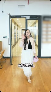 Sisca Kohl on Instagram: "NEGO LANGSUNG KE KANTOR @judydollindonesia 😱Aku akan menjadi orang pertama di Indonesia yang menjual Judydoll Cushion Matte Lip Cream ini dan aku udh berhasil sukses nego diskon di angka 50%! Semua aku usahaiin biar followers ku bisa dapet harga SPESIAL 🥺❤️ Nantikan di Live TikTok aku jam 19:00 - 23:00 hari ini 31 Oktober 2024. Hanya hari ini aja DISKON 50%!!!!! Besok udah ga diskon segini lagi ya guys. Jangan sampai ketinggalan 💗💗💗💗"