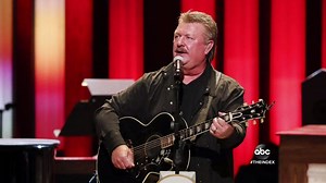 12K views · 330 reactions | 1958-2020: Grammy-winning country star Joe Diffie, who had a string of hits in the 1990s, died from the coronavirus in Nashville two days after announcing he tested positive, with tributes from fellow musicians; he was 61. David Muir reports. https://abcn.ws/2UsXhm8 | ABC World News Tonight with David Muir | Facebook
