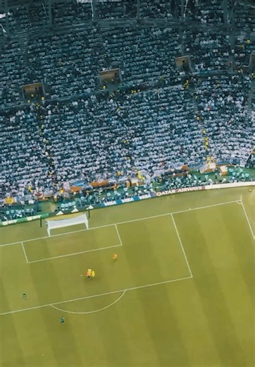 Cada 4 años nos pasa algo único que no podemos explicar… La pasión nos invade, gritamos, reímos, lloramos y sufrimos, todo al mismo tiempo... ¿Nos estaremos volviendo locos? 🏆 ¡Y no lo olvides! #DSPORTS es el canal de la Copa Mundial de la FIFA 2026™️. 📺📱 Suscríbete > http://directvgo.com