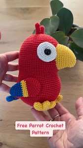 Free Parrot crochet pattern. Create a very cute bird with this easy beginner friendly crochet pattern. Poco the Parrot has been made with sport weight cotton yarn. But you can use any yarn you like.#diyfluffies #freeamigurumipattern #amigurumi #amigurumipatterns #freecrochetpattern #freeamigurumipatterns #amigurumipatterns #crochettoy #amigurumilove #crochettoys #crochetbird #crochetparrot | DIY Fluffies