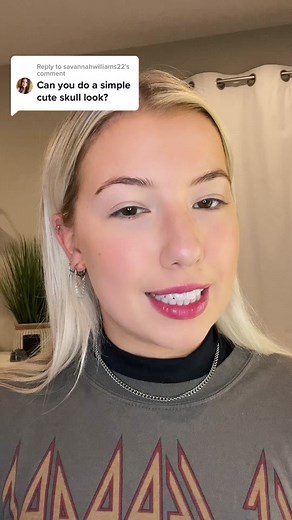 Easy Halloween Skull Makeup Tutorial