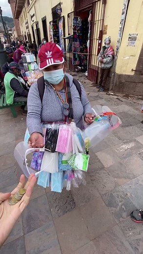 Cat coata o VIZIERA pe strada in PERU? #cusco