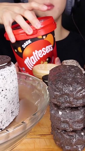 Full Video YouTube Jimmy ASMR, Jimmy Eats #eating #asmr #chocolate #icecream #nutella #咀嚼音 #モッパン #大食い #食べる音 #チョコレート #アイスクリーム #초콜릿 #아이스크림