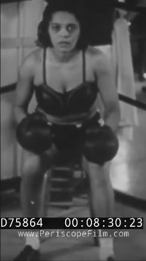 1940s female boxers in action !!