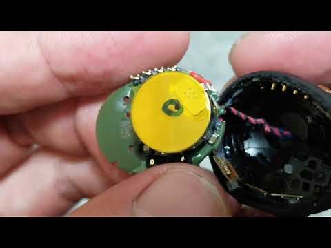 Bose SoundSport Free wireless headphones 電池交換する。