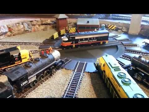 18C. HO Bachmann train layout turntable finished!