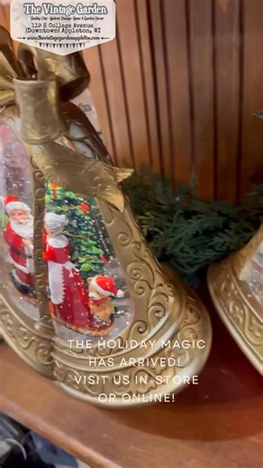 ✨ The magic of Christmas—captured in a lantern! ✨ . Our lighted snow globe lanterns bring a cozy holiday glow to any space. Each one features a whimsical winter scene—cardinals, Santa, carolers, snowmen, sparkling trees—gently swirling with falling snow at the flip of a switch. ❄️ Perfect for your own centerpiece, mantel or shelf… or for gift-giving! . 🎄Shop our {Snow Globes} here: https://thevintagegardenappleton.com/collections/winter-spinning-snow-globes . . {Visit The Vintage Garden at 119 