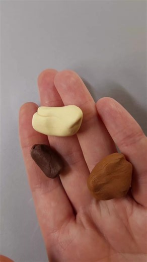 Creating Miniature Kitchen Boards Using Fimo Clay