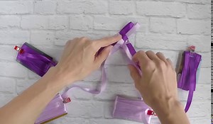 How to Make a Double Braided Hawaiian Ribbon Lei with Four Strands