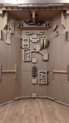 あいだっこ師匠: Cardboard Artwork and Creativity