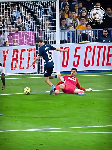 Skill or Courtois Mistake? 🤯