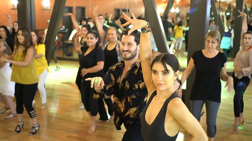 Group Dance Classes | Dance With Me Studios | Ballroom Dancing