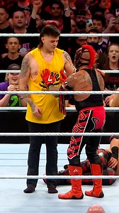 16M views · 193K reactions | En #WWEClash at the Castle 2022 Dominik cambió de actitud por completo y atacó a su propio padre Rey Mysterio  | WWE Español | Facebook