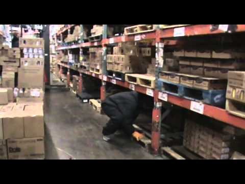 Work Safely: Lifting in the warehouse