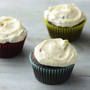 Because the only thing better than a frosted cupcake is a frosted cupcake stuffed with MORE FROSTING. Get the recipe: http://bit.ly/2dbKtgG | Betty Crocker