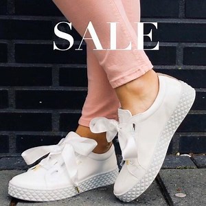 2K views · 16 reactions | Shop till you drop  SALE SALE SALE  -> goo.gl/wDxjd8 tot straks  | Jewelstore | Facebook