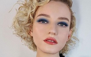 Inventing Anna, Julia Garner ha incontrato la vera Anna Delvey
