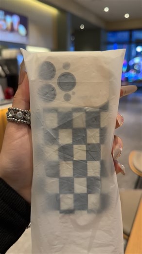 Minimalist Checkerboard Phone Case Design by CASE AITO