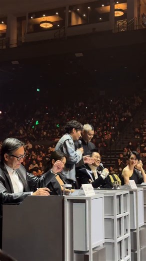 【古生嘅評分準則✨ 《全民造星VI 總決賽》】 一開場就有Dee 哥同Poki 訪問今日嘅評審之一古天樂先生！ 喂點解最後又係ERROR 自肥😬 #ViuTV #全民造星VI #全民造星VI總決賽 古天樂 Louis Koo 何啟華 DeeGor Ho Poki 吳保錡 ERROR #UA亞洲聯合財務 #全港最大財務公司 #助你一臂鬆一口氣 #YESSSSSSUA #盡批盡借 Studio City Macau 新濠影滙 #StudioCityMacau | ViuTV