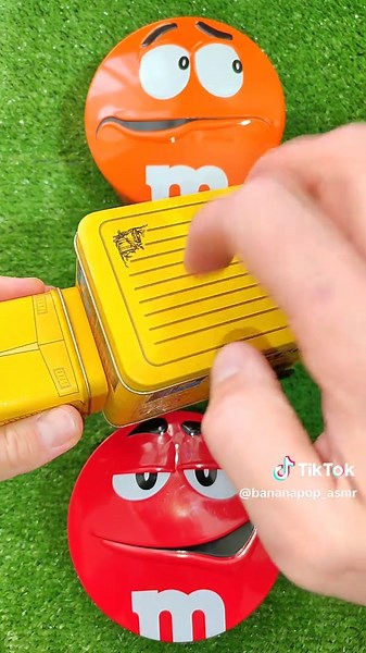 Creative Candy Art: Mixing M&M Fun