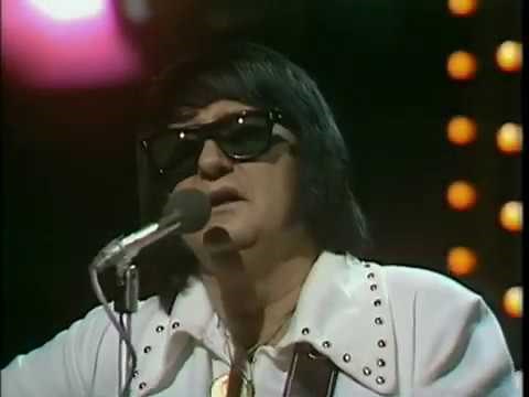 Roy Sings Orbison Live