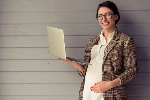 How to Tell Work You're Pregnant: Free Email Template
