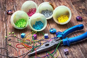 How To Tie Bead Bracelets - The Creative Folk