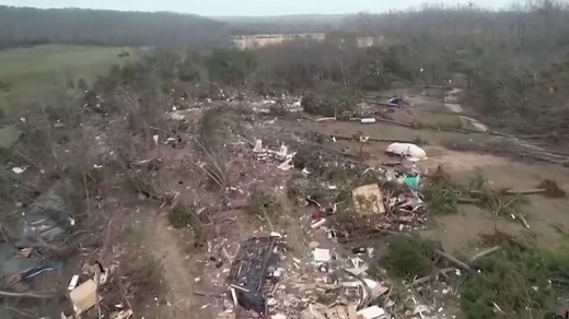 42 dead in severe storms and tornadoes that swept across U.S.