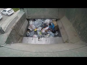Labrie Automizer Garbage Truck Crushing Stuff w/ Hopper Footage