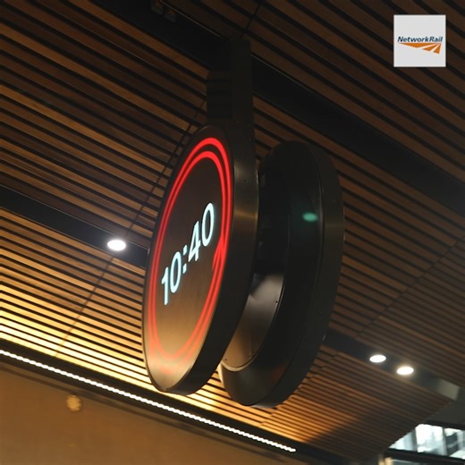 📹 200 years after the first modern railway train ran in Britain, yesterday, we marked the moment with the launch of a new national timepiece. ⏰ The clock created by Design Bridge and Partners’, is based around a digital design. Find out more: 👉 https://www.networkrail.co.uk/stories/a-new-timepiece-for-the-railway/ | Network Rail