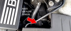 2004-2013 BMW 3-Series Mass Air Flow MAF Sensor Replacement