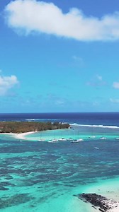 🏝️ Bonjour les îles ! 🏝️ L'île Maurice compte de nombreuses îles au large de ses côtes et la côte nord, en particulier, offre quelques-unes des plus belles îles pour une excursion d'une journée. Filez par-dessus les vagues de l'océan en bateau ou en catamaran pour découvrir de paisibles plages de sable blanc, une faune fascinante et des endroits incroyables pour la plongée Nous avons rencontré le vlogueur local Will Tevs et lui avons demandé de nous révéler tout ce que vous devez savoir sur le