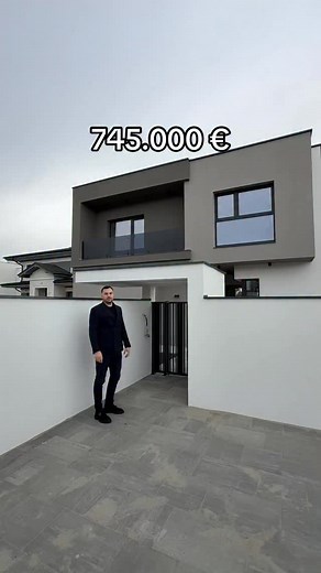 Una dintre cele mai moderne case din Dumbrăvița este la vânzare! Urmează video integral✨ ☎️ Contactați-ne pentru mai multe informații și pentru a programa o vizionare. 🌐www.districtestate.ro 📞 40 758 066 743 #Imobiliare #ImobiliareRomania #realestateRomania #peoprietatiRomania #imobiliaretimisoara #Timisoara #propertyinvestment #realestate #propertylisting #DistrictRealEstate #househunting #newlisting | District Real Estate