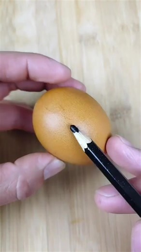 1.3K views | #FruitCarving #FoodArt #EdibleArt #FruitDesign #CreativeFood | Insights Blitz | Facebook