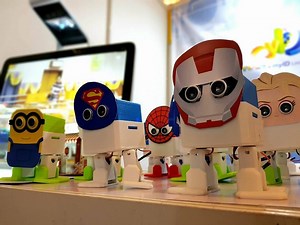 4 easy ways to design your own robot