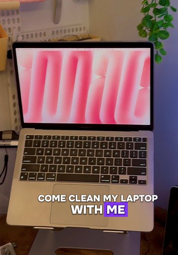 How do I keep my #macbook clean? Macbooks are prone to oil and dirts and unfortunately it sticks! Here’s some tips on how to clean your laptop/ Macbook ✨🫶🏻 #fyp #foryoupage #CleanTok #macbook #cleaninghacks
