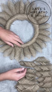 Fall Burlap Book Page Wreath DIY Full tutorial video on my YT channel. Or you can copy and paste the link: https://youtu.be/0GLk13SSnxM #daveswreaths #daveswreathsandthings #fall #fallwreath #falldecor #falldoordecor #wreath #wreathmaking #wreathmaker #burlap #durlapdiy #burlapwreath #howtomakeawreath #howtomakeaburlapwreath #bow #howtomakeabow | David Grant
