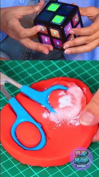 Fixing Scissors While Solving a WOWCube Puzzle 🤯