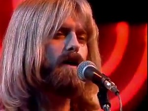 WILDFIRE - MICHAEL MURPHEY Canción de 1975 del cantautor estadounidense Michael Murphey. Escrita por Michael Murphey y Larry Cansler para el álbum Blue Sky - Night Thunder y lanzada como sencillo junto al tema Night Thunder. Llegó al número 3 en Estados Unidos. | The songs of my life