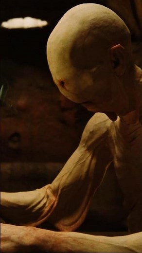 Pan’s Labyrinth | The Pale Man waking up is not a comforting sight...