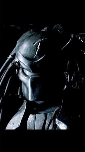 Alien vs. Predator (2004) – The Hunt Unites! Human Warrior Fights Back with Predator’s Spear! ⚔️