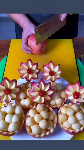 16K views · 199 reactions | Fruit Art Decoration #fruitcarving #carvingart #fruitsalad #decoration #fruitplate #art | Neha Art's | Facebook