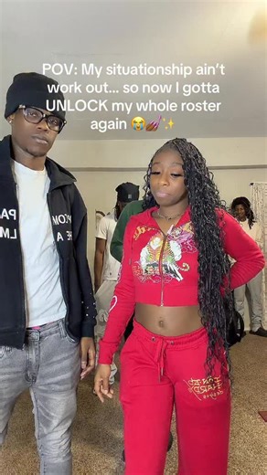 Don’t ever play with a roster you didn’t build 😭😂 somebody always ready to sub in #POV #RosterActivated #ComedyTok #FYP #Viccgotti | Viccgotti