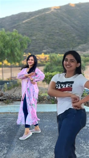 NISHA MENON on Instagram: "Tutorial in previous video . Karutha Macha remix version - Dude movie Mamitha Baiju dance #karuthamachan #tamilsong #tamildance #dancetutorial #weddingdance"