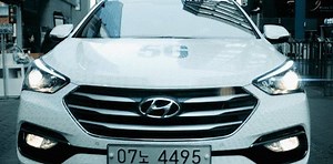 Intel's #5G technology will give vehicles the ability to connect securely, reliably, and at ultra-low latency to the cloud, other vehicles, and road infrastructure. | Intel Business