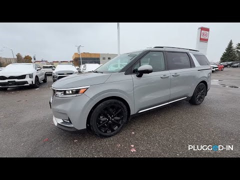 Jam-Packed 2022 Kia Carnival SX Minivan Review