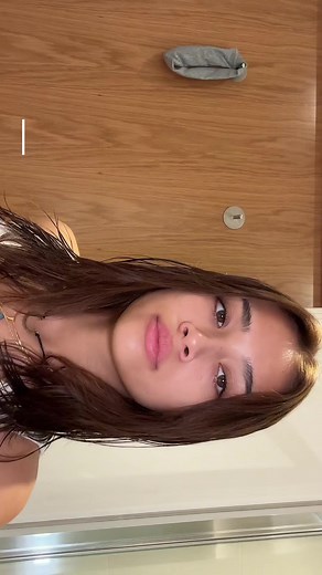 Full Face Makeup Tutorial by Sarah Holden