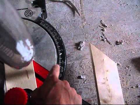 Kneewall access Door